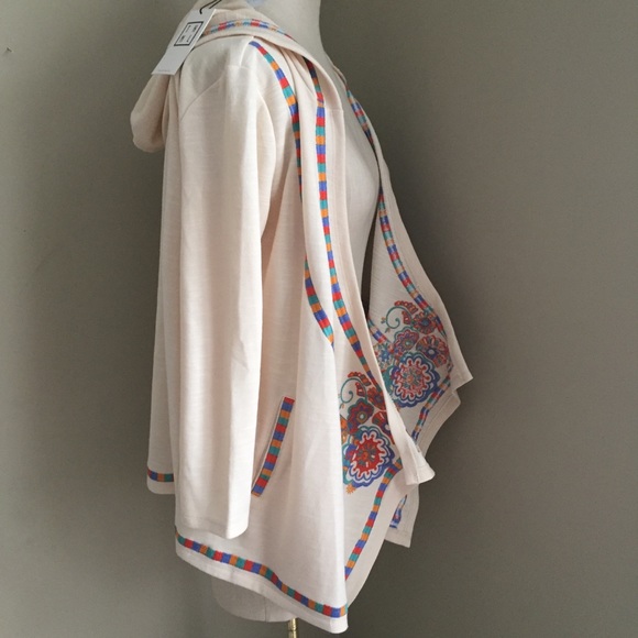 New NWT THML cream embroidered open hood jacket S - Picture 6 of 14